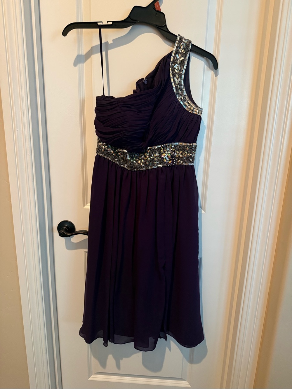 One-Shoulder Purple Party Dress with Sequin Accents